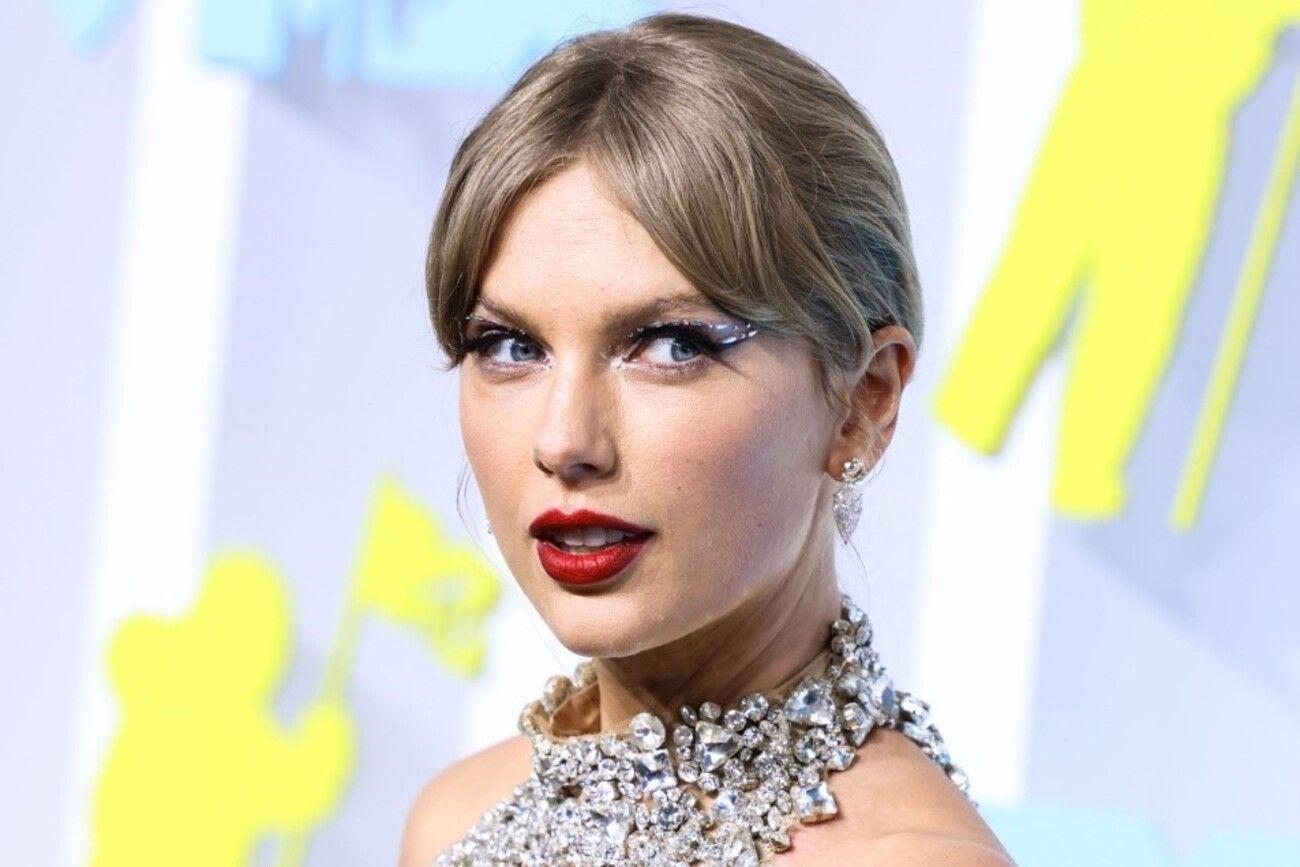 Taylor Swift Unmasked: Surprising Secrets Behind the Pop Icon