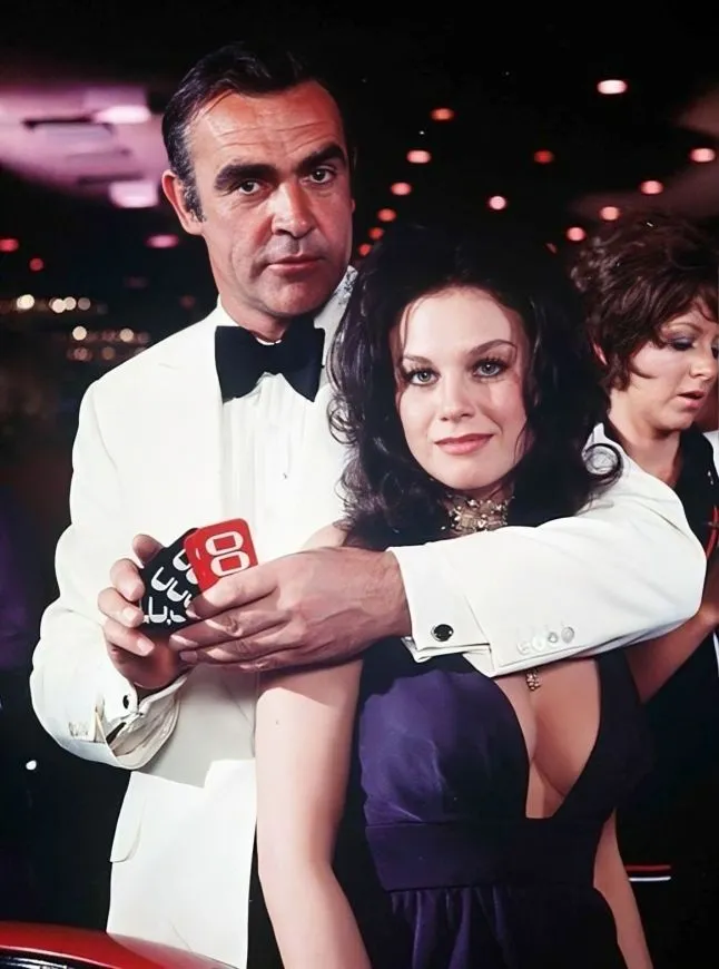 24 (1).jpg?format=webp