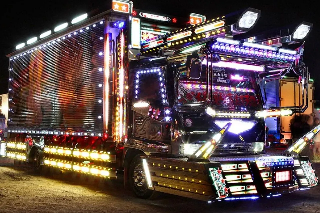 26. Trucks with decorations, called Dekotora.jpg?format=webp