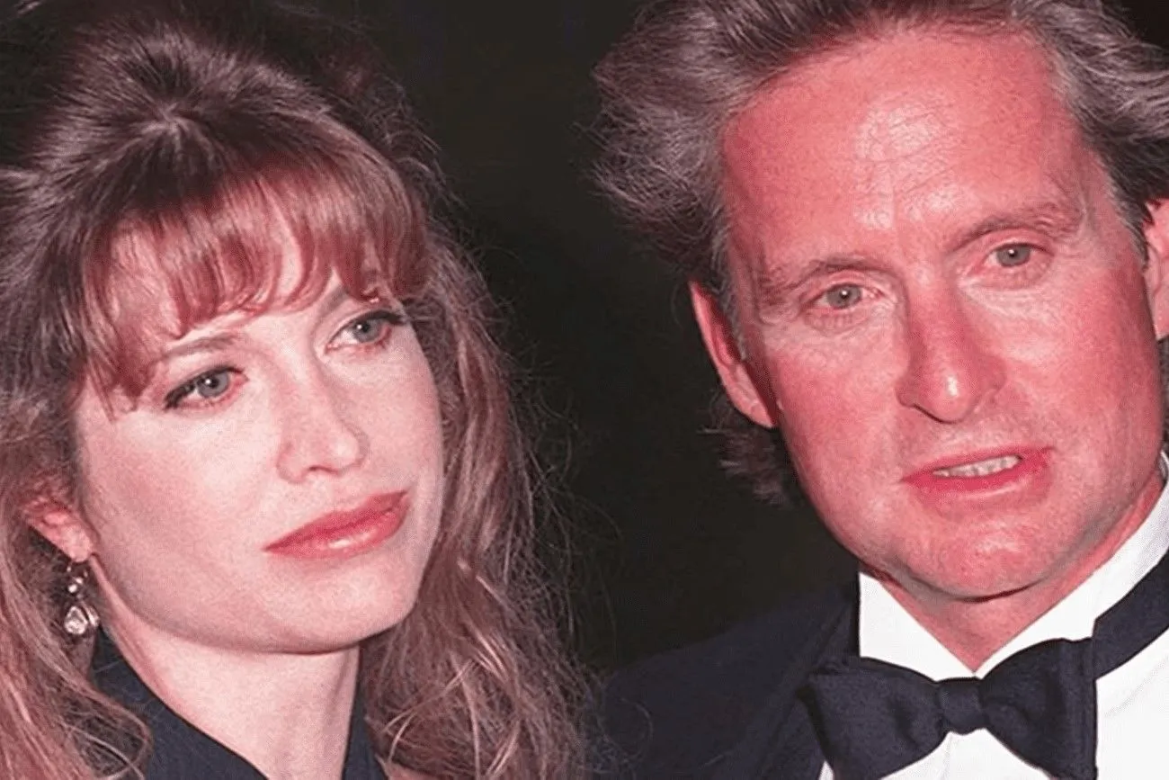 31.Michael Douglas and Diandra Luker.jpg?format=webp