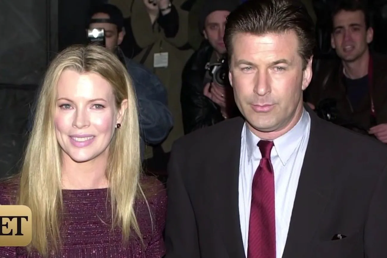 33.Alec Baldwin and Kim Basinger.jpg?format=webp